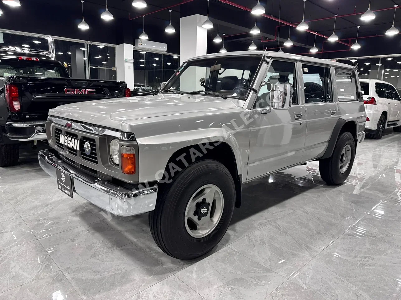 Nissan  Patrol  Safari  1988  Manual  350,000 Km  6 Cylinder  Four Wheel Drive (4WD)  SUV  Silver