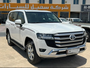 Toyota  Land Cruiser  GXR Twin Turbo  2022  Automatic  42,000 Km  6 Cylinder  Four Wheel Drive (4WD)  SUV  White  With Warranty