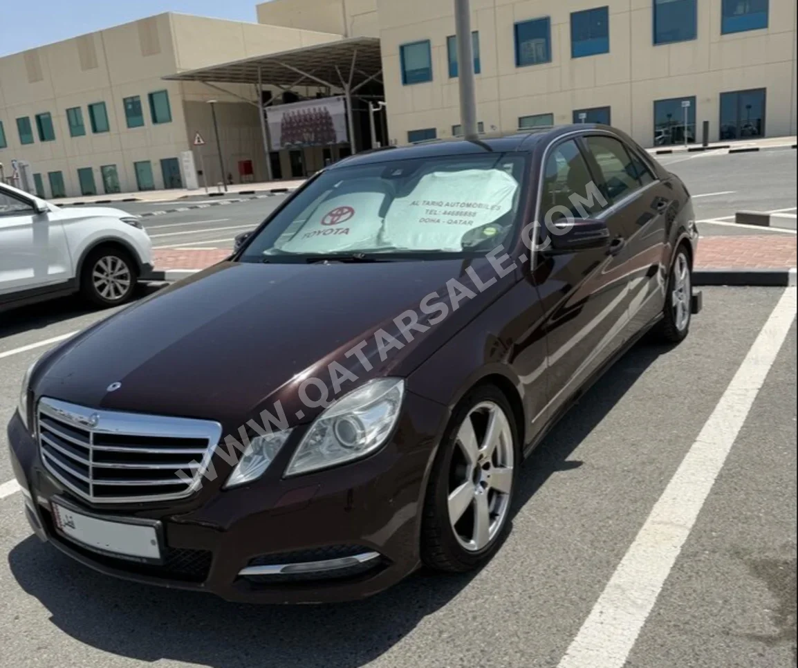Mercedes-Benz  E-Class  300  2013  Automatic  152,000 Km  6 Cylinder  Rear Wheel Drive (RWD)  Sedan  Brown