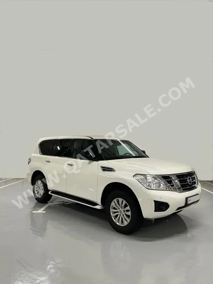 Nissan  Patrol  SE  2017  Automatic  230,000 Km  6 Cylinder  Four Wheel Drive (4WD)  SUV  White