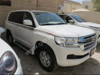 Toyota  Land Cruiser  GXR  2020  Automatic  146,000 Km  6 Cylinder  Four Wheel Drive (4WD)  SUV  White