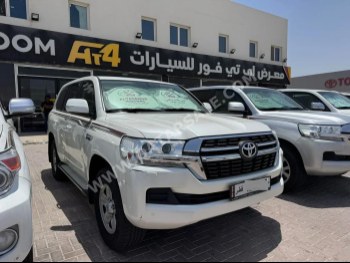 Toyota  Land Cruiser  GXR  2021  Automatic  117,000 Km  6 Cylinder  Four Wheel Drive (4WD)  SUV  White