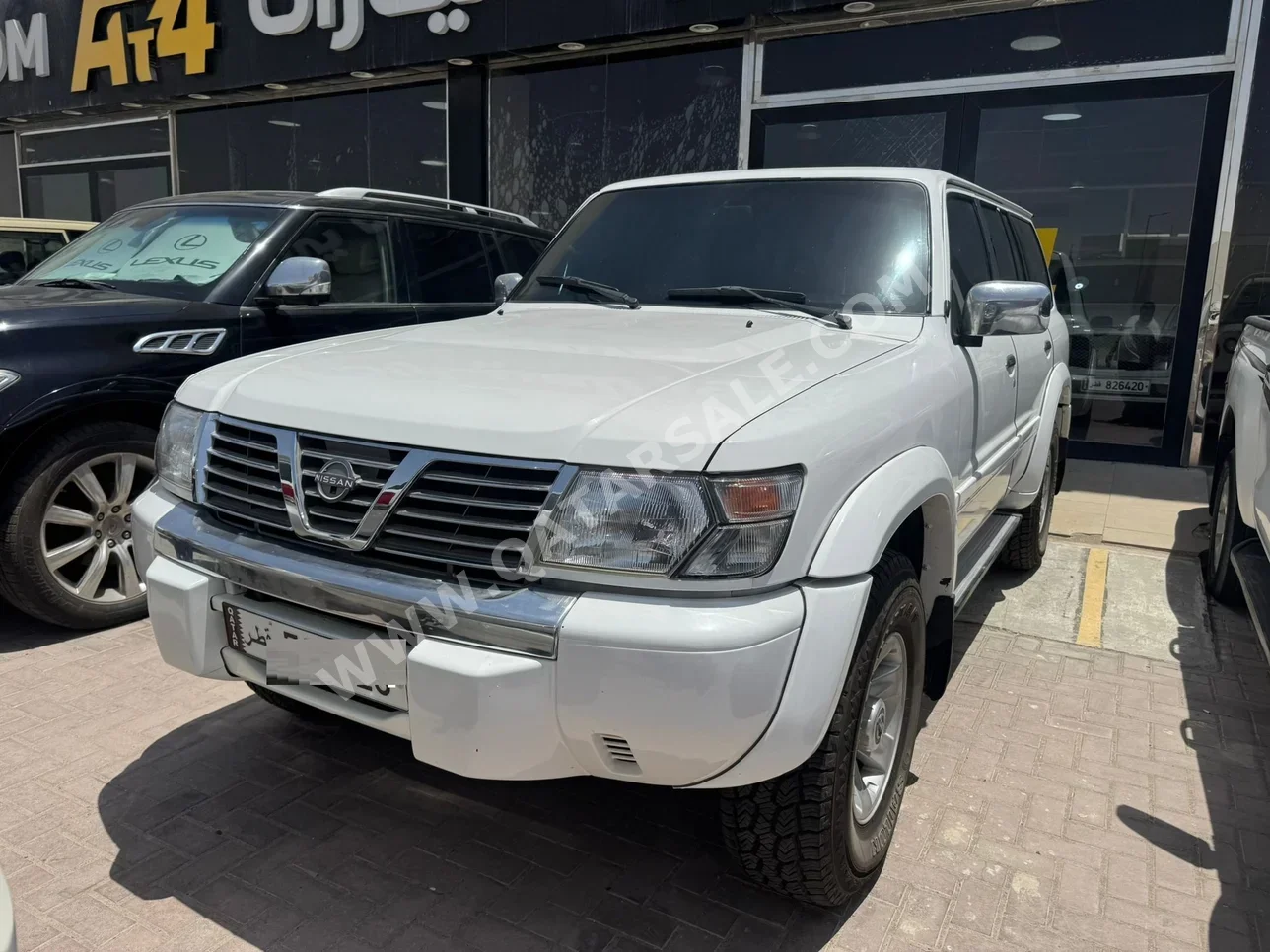 Nissan  Patrol  Safari  2001  Manual  118,000 Km  6 Cylinder  Four Wheel Drive (4WD)  SUV  White