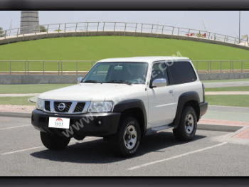 Nissan  Patrol  GL  2015  Automatic  175,000 Km  6 Cylinder  Four Wheel Drive (4WD)  SUV  White