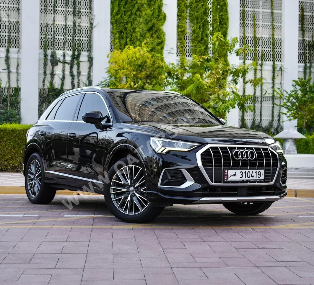 Audi  Q3  2020  Automatic  69,000 Km  4 Cylinder  All Wheel Drive (AWD)  SUV  Black