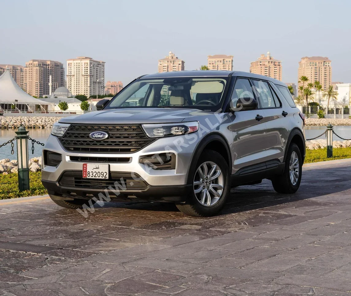Ford  Explorer  2021  Automatic  69,000 Km  6 Cylinder  Four Wheel Drive (4WD)  SUV  Gray