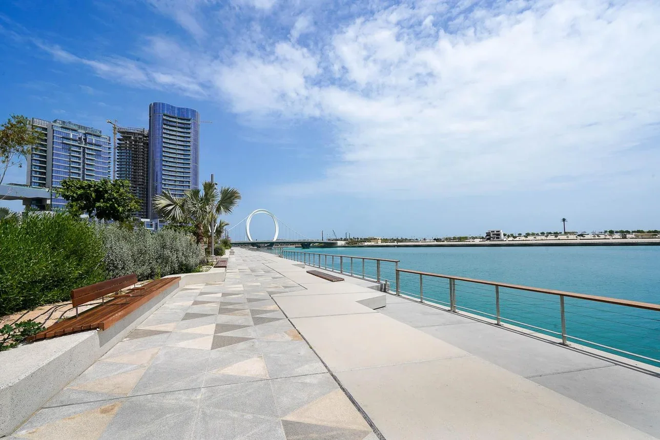Commercial Shops - Not Furnished  - Lusail  For Rent  - Al Kharayej