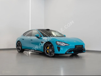 Xiaomi  SU7  Max  2025  Automatic  0 Km  0 Cylinder  All Wheel Drive (AWD)  Sedan  Blue  With Warranty