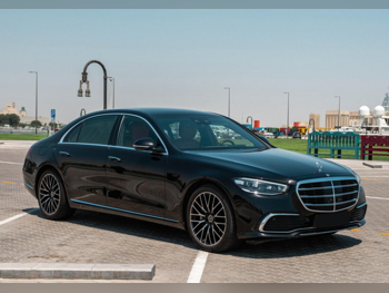 Mercedes-Benz  S-Class  450  2023  Automatic  99,000 Km  6 Cylinder  All Wheel Drive (AWD)  Sedan  Black  With Warranty
