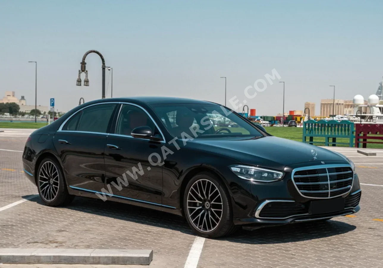 Mercedes-Benz  S-Class  450  2023  Automatic  92,000 Km  6 Cylinder  All Wheel Drive (AWD)  Sedan  Black  With Warranty