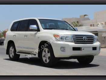 Toyota  Land Cruiser  VXR  2015  Automatic  230,000 Km  8 Cylinder  Four Wheel Drive (4WD)  SUV  White