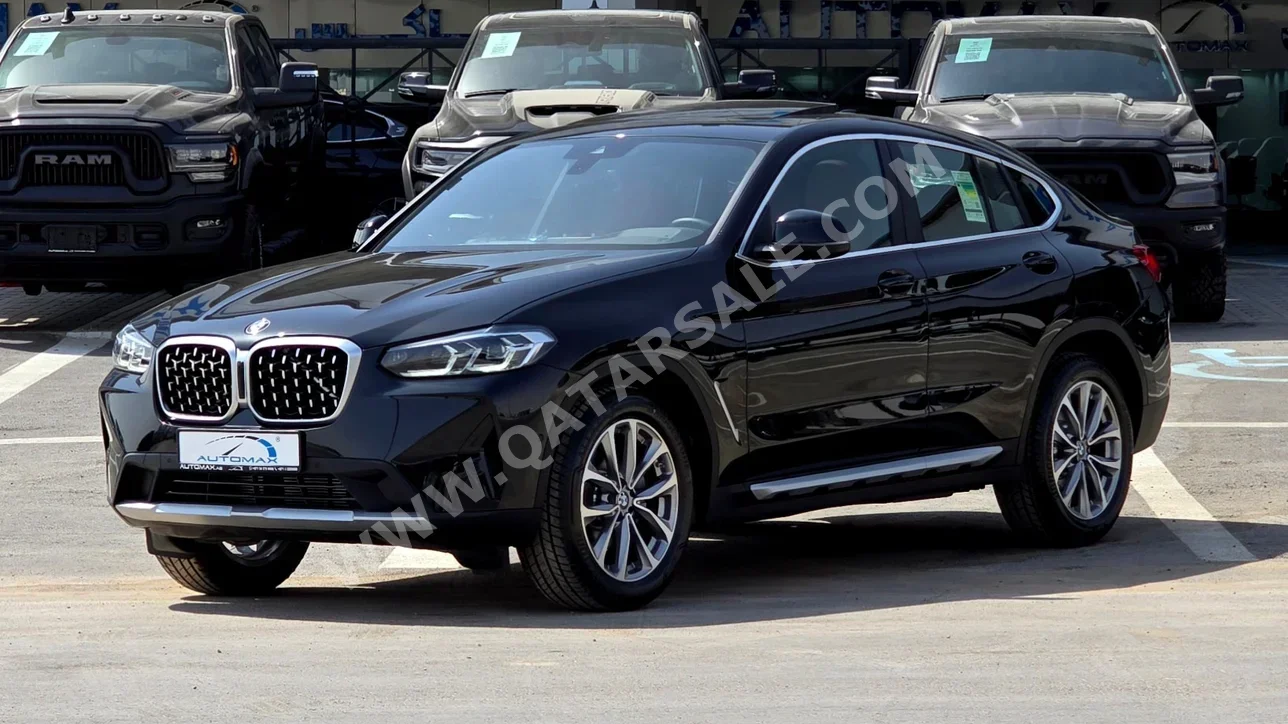 BMW  X-Series  X4  2025  Automatic  0 Km  4 Cylinder  Four Wheel Drive (4WD)  SUV  Black  With Warranty