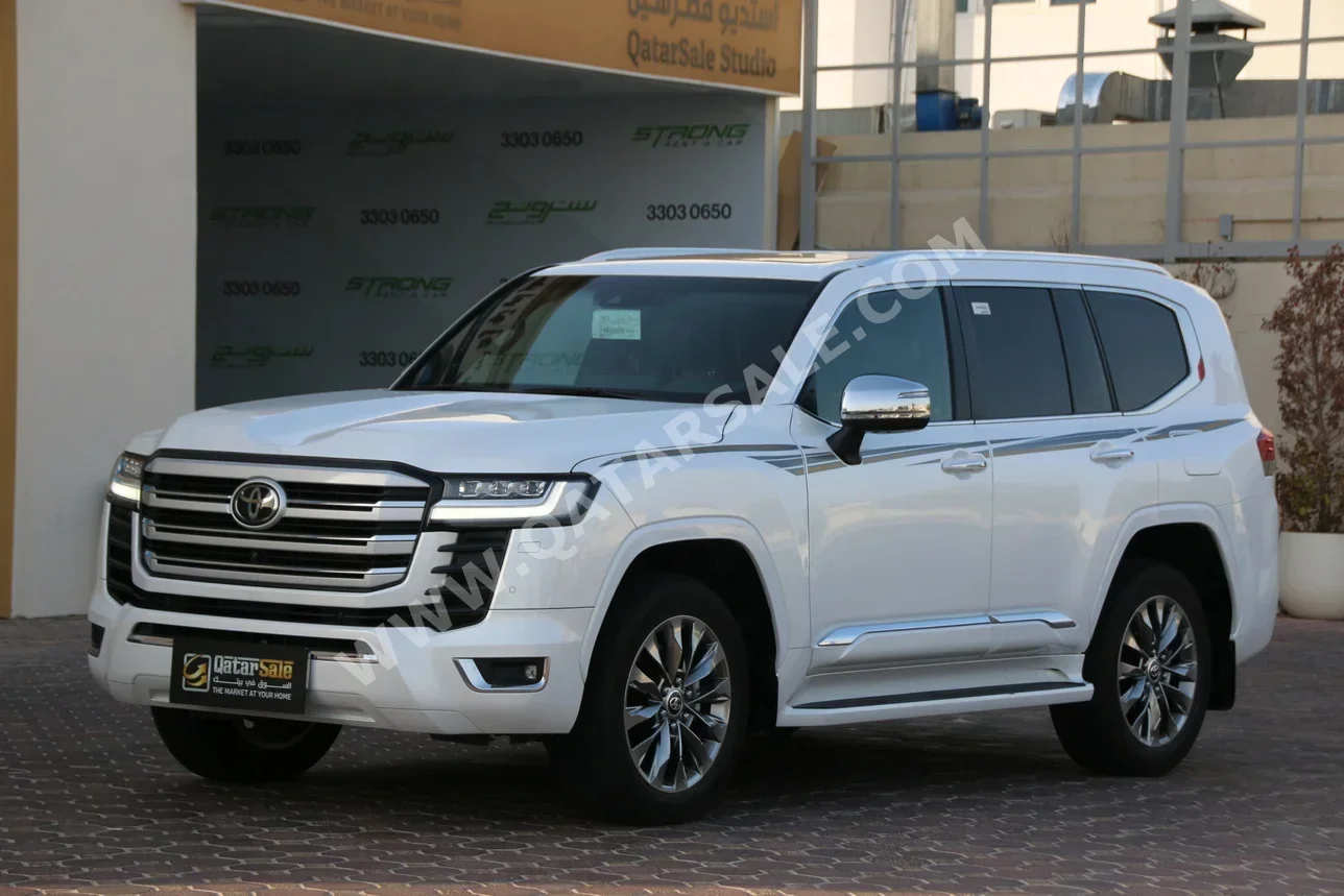 Toyota  Land Cruiser  VXR Twin Turbo  2024  Automatic  35,000 Km  6 Cylinder  Four Wheel Drive (4WD)  SUV  Pearl  With Warranty