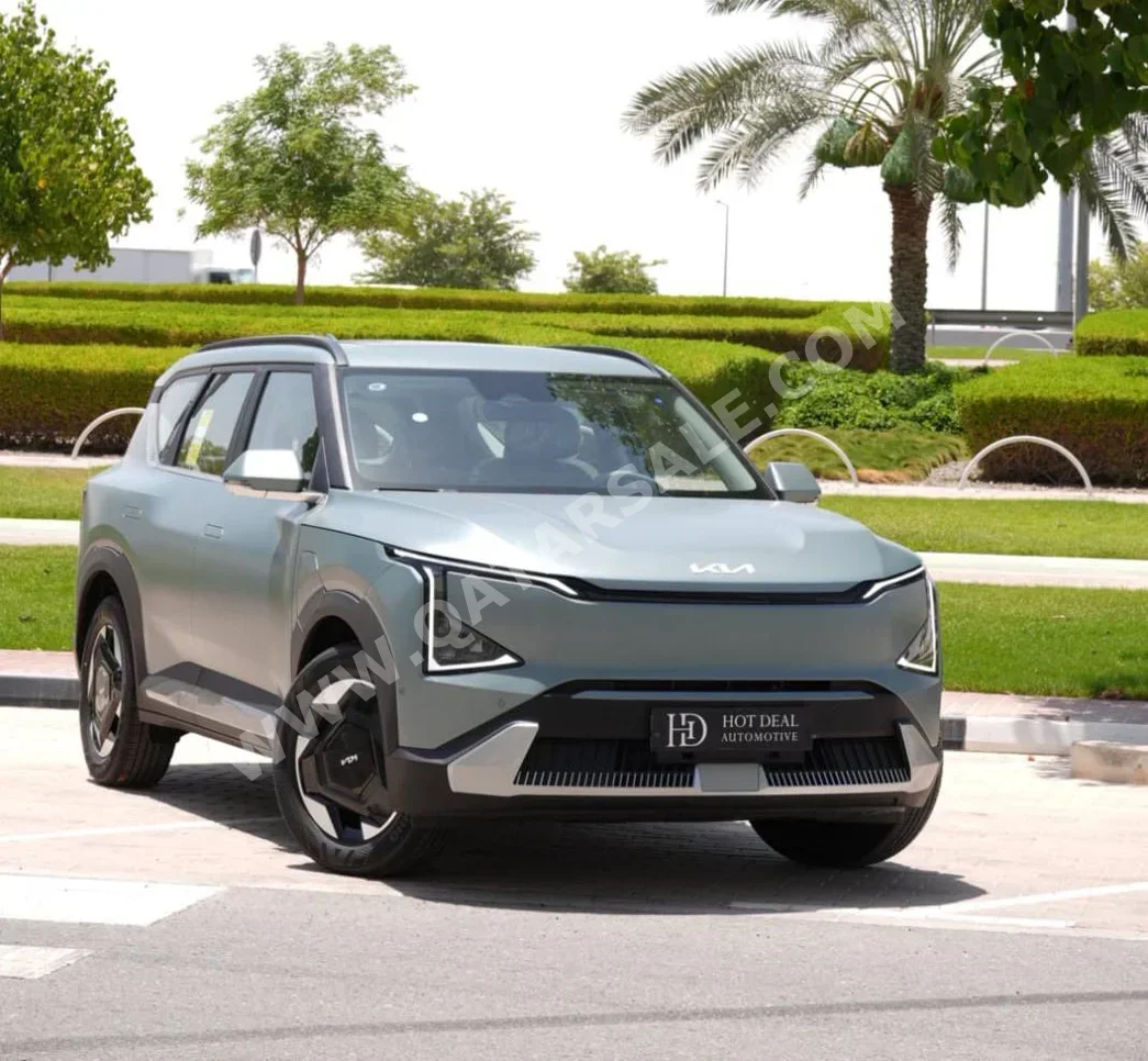 Kia  EV  5  2025  Automatic  0 Km  0 Cylinder  All Wheel Drive (AWD)  SUV  Gray  With Warranty