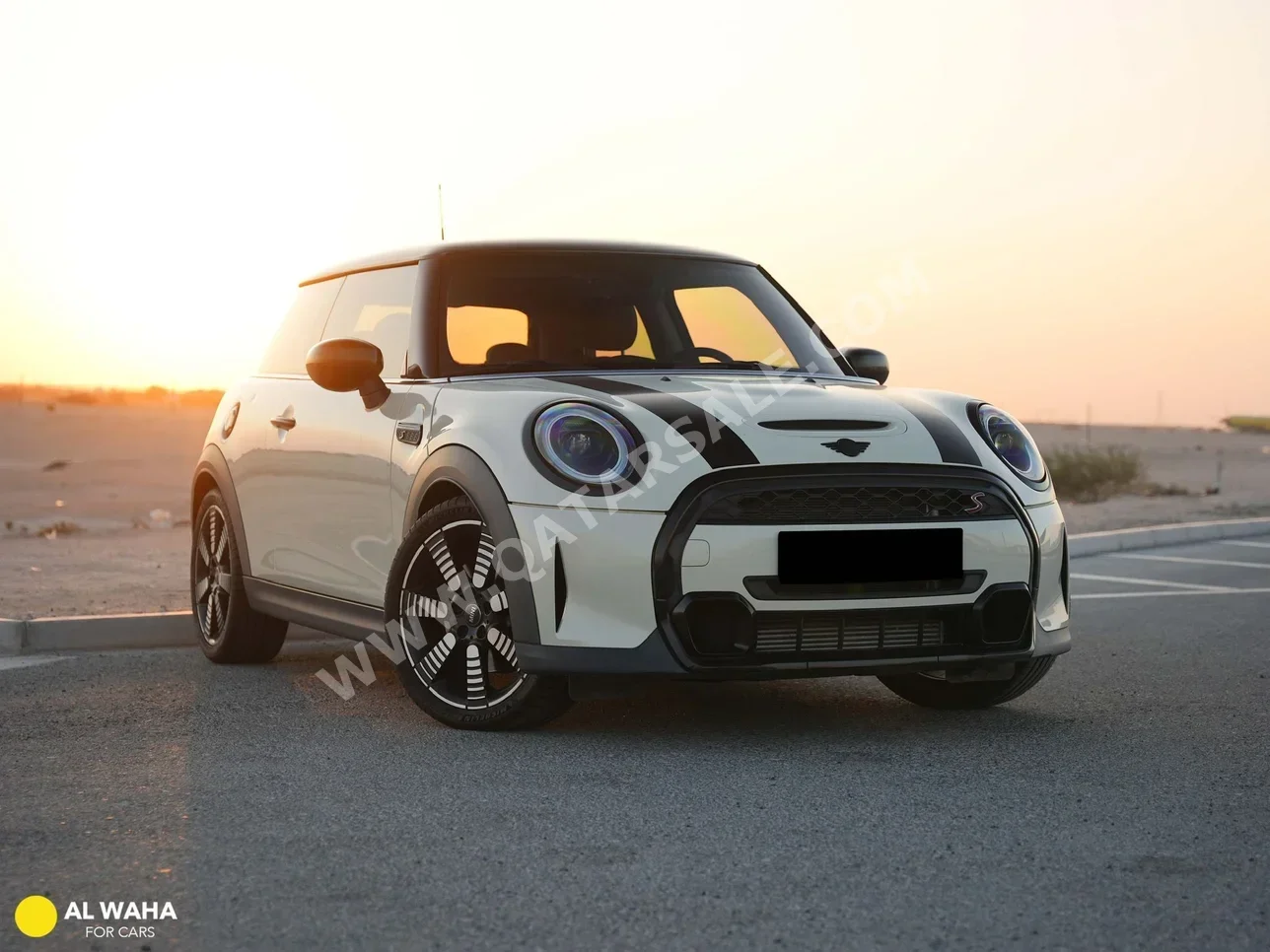 Mini  Cooper  S  2022  Automatic  62,000 Km  4 Cylinder  Front Wheel Drive (FWD)  Hatchback  White