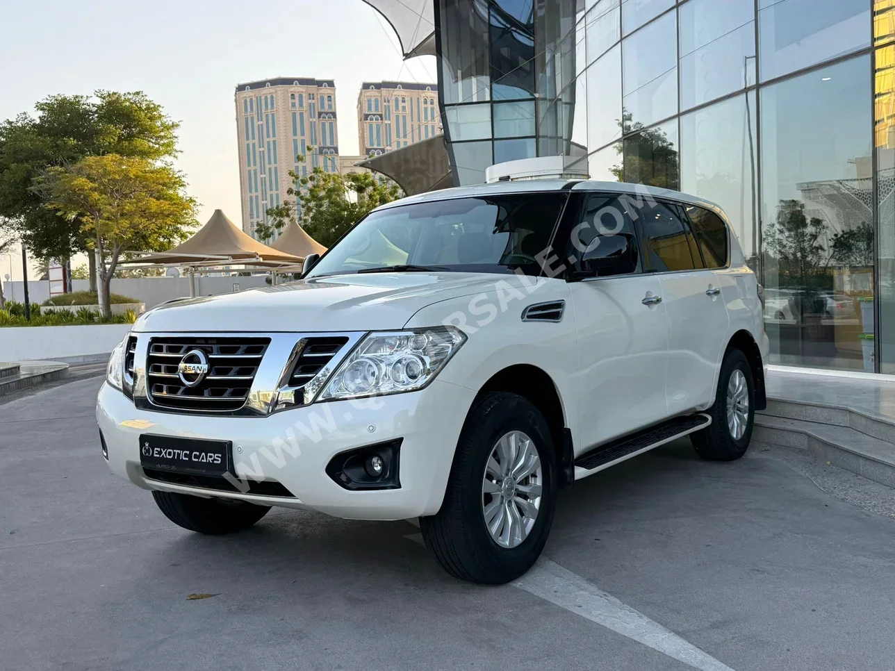 Nissan  Patrol  2018  Automatic  101,000 Km  6 Cylinder  Four Wheel Drive (4WD)  SUV  White