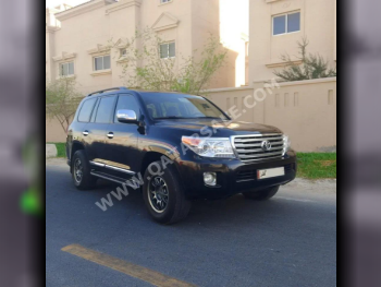 Toyota  Land Cruiser  GXR  2009  Automatic  421,000 Km  8 Cylinder  Four Wheel Drive (4WD)  SUV  Black