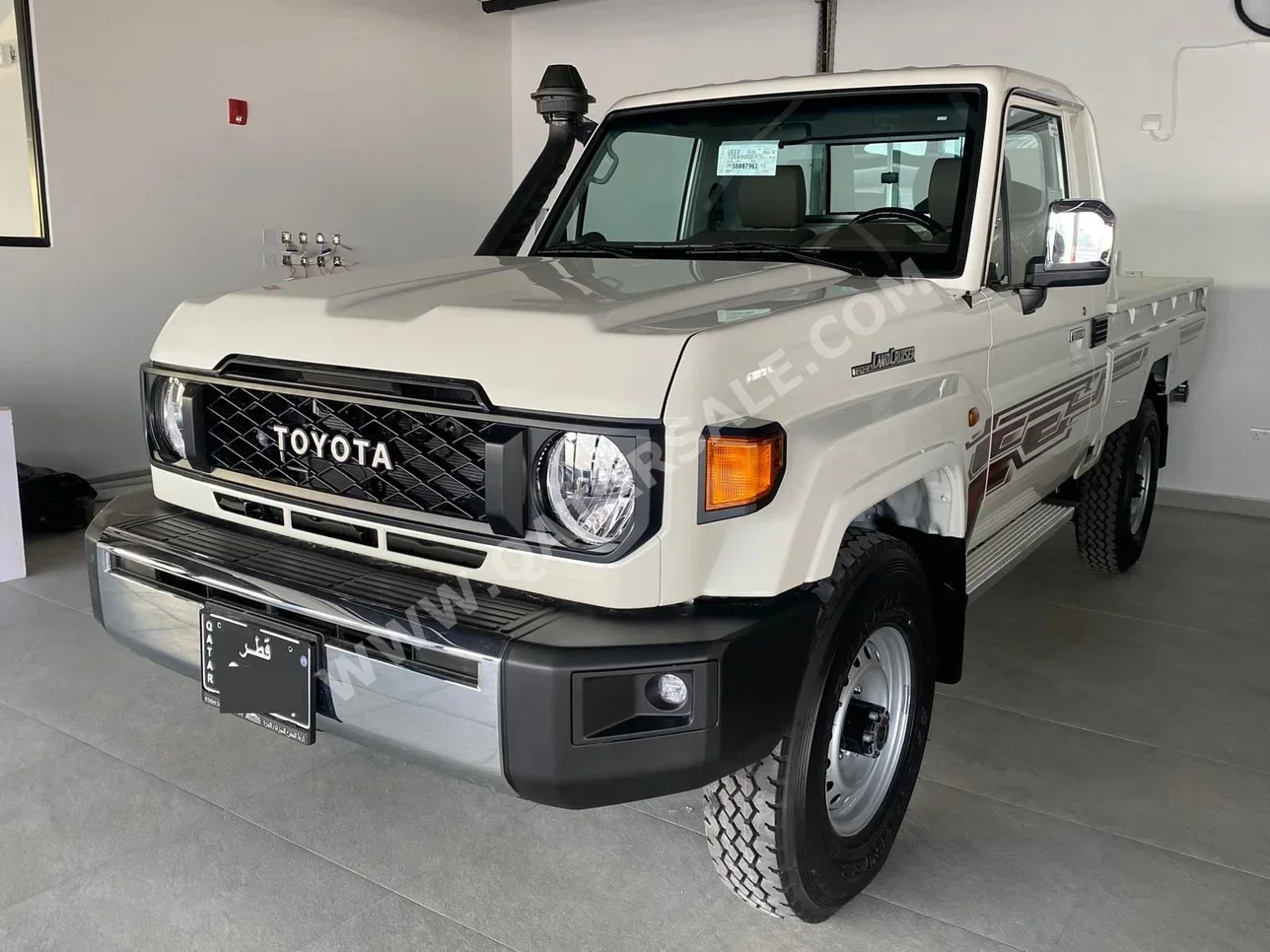 Toyota  Land Cruiser  LX  2025  Manual  0 Km  6 Cylinder  Four Wheel Drive (4WD)  Pick Up  White  With Warranty
