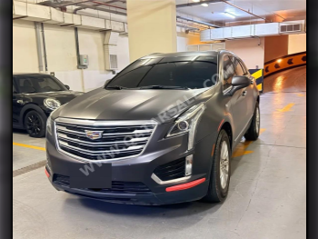 Cadillac  XT5  2017  Automatic  140,000 Km  6 Cylinder  Four Wheel Drive (4WD)  SUV  Gray
