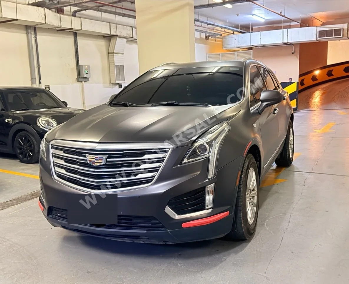 Cadillac  XT5  2017  Automatic  140,000 Km  6 Cylinder  Four Wheel Drive (4WD)  SUV  Gray