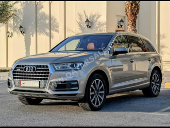 Audi  Q7  45 TFSI Quattro  2017  Automatic  134,000 Km  6 Cylinder  All Wheel Drive (AWD)  SUV  Silver