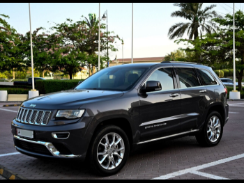 Jeep  Grand Cherokee  Limited  2016  Automatic  139,000 Km  8 Cylinder  All Wheel Drive (AWD)  Classic  Black
