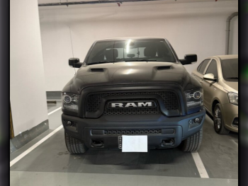 Dodge  Ram  Warlock  2023  Automatic  34,000 Km  8 Cylinder  Four Wheel Drive (4WD)  Pick Up  Gray  With Warranty