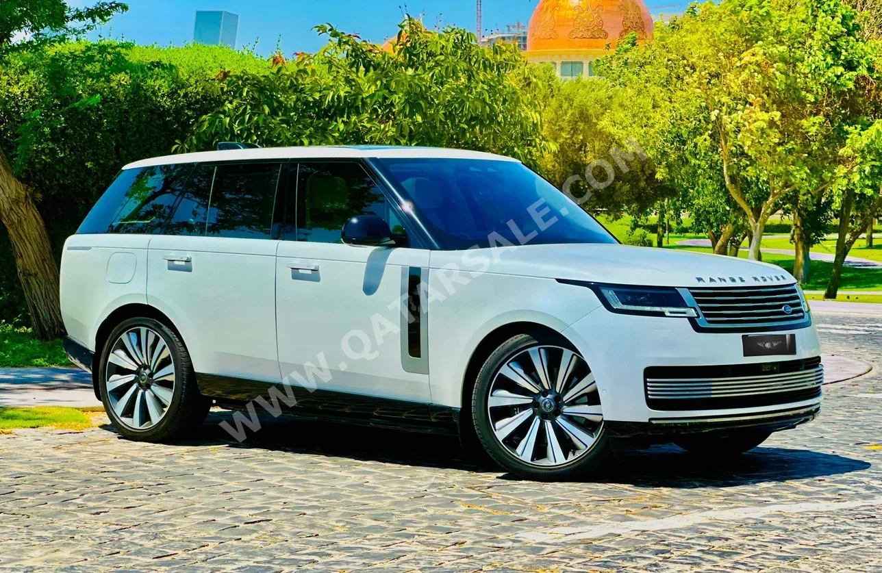لاند روفر  رنج روفر  فوج اس في  2023  اوتوماتيك  26,000 كم  8 سلندر  دفع رباعي  اس يو في  أبيض  تحت الضمان
