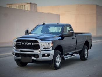 Dodge  Ram  2500  2024  Automatic  9,000 Km  8 Cylinder  Four Wheel Drive (4WD)  Pick Up  Black  With Warranty