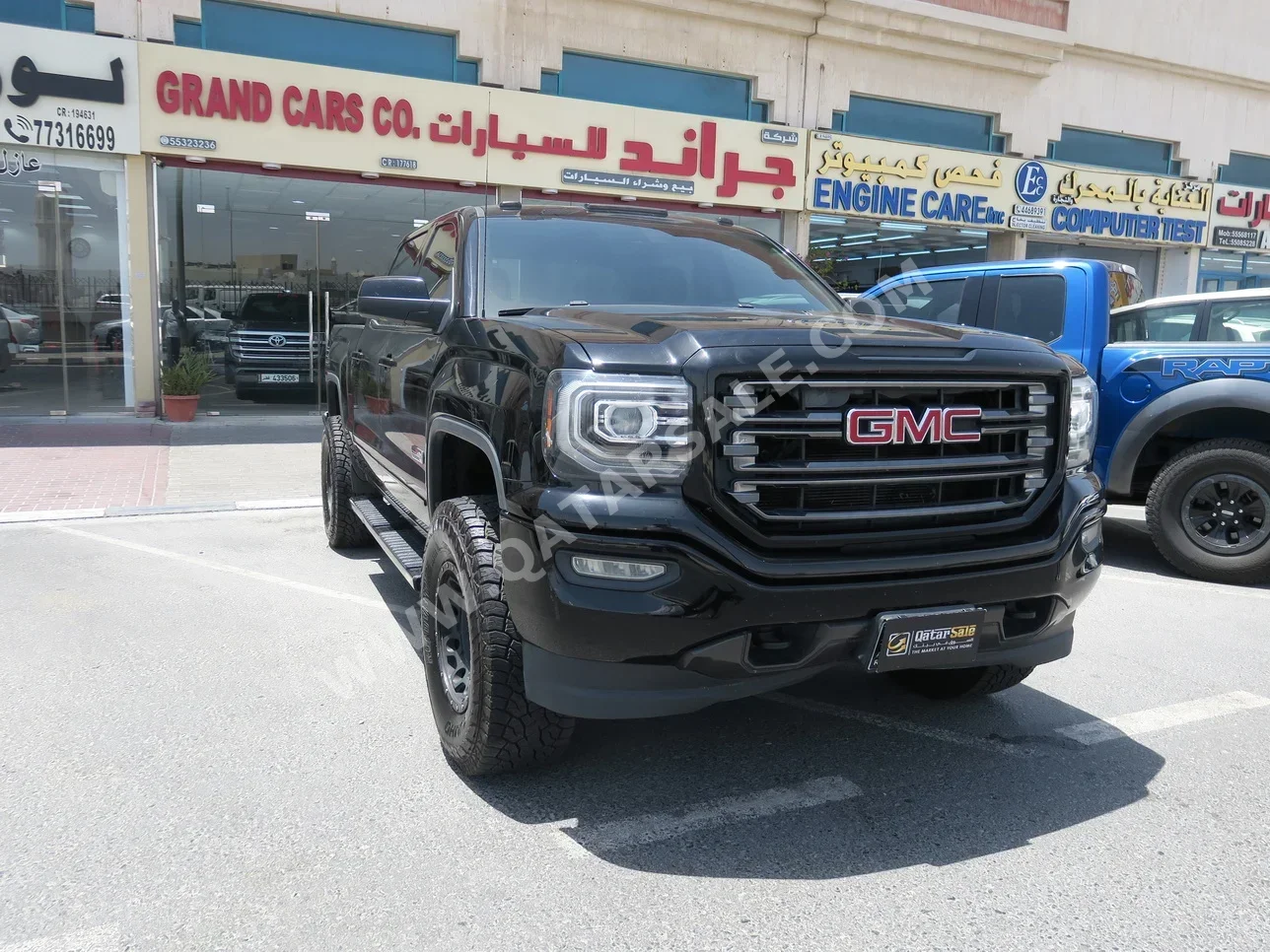 GMC  Sierra  All Terrain  2016  Automatic  220,000 Km  8 Cylinder  Four Wheel Drive (4WD)  Pick Up  Black