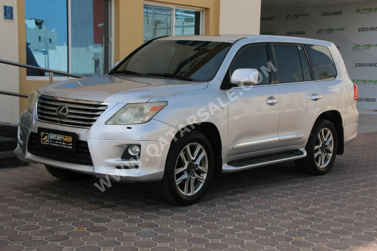 لكزس  ال اكس  570  2011  اوتوماتيك  275,000 كم  8 سلندر  دفع رباعي  اس يو في  فضي