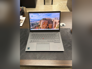 Laptops Lenovo  - ThinkPad  2021  - Space Gray  - Windows 11  - Intel  - Core i7  -Memory (Ram): 16 GB