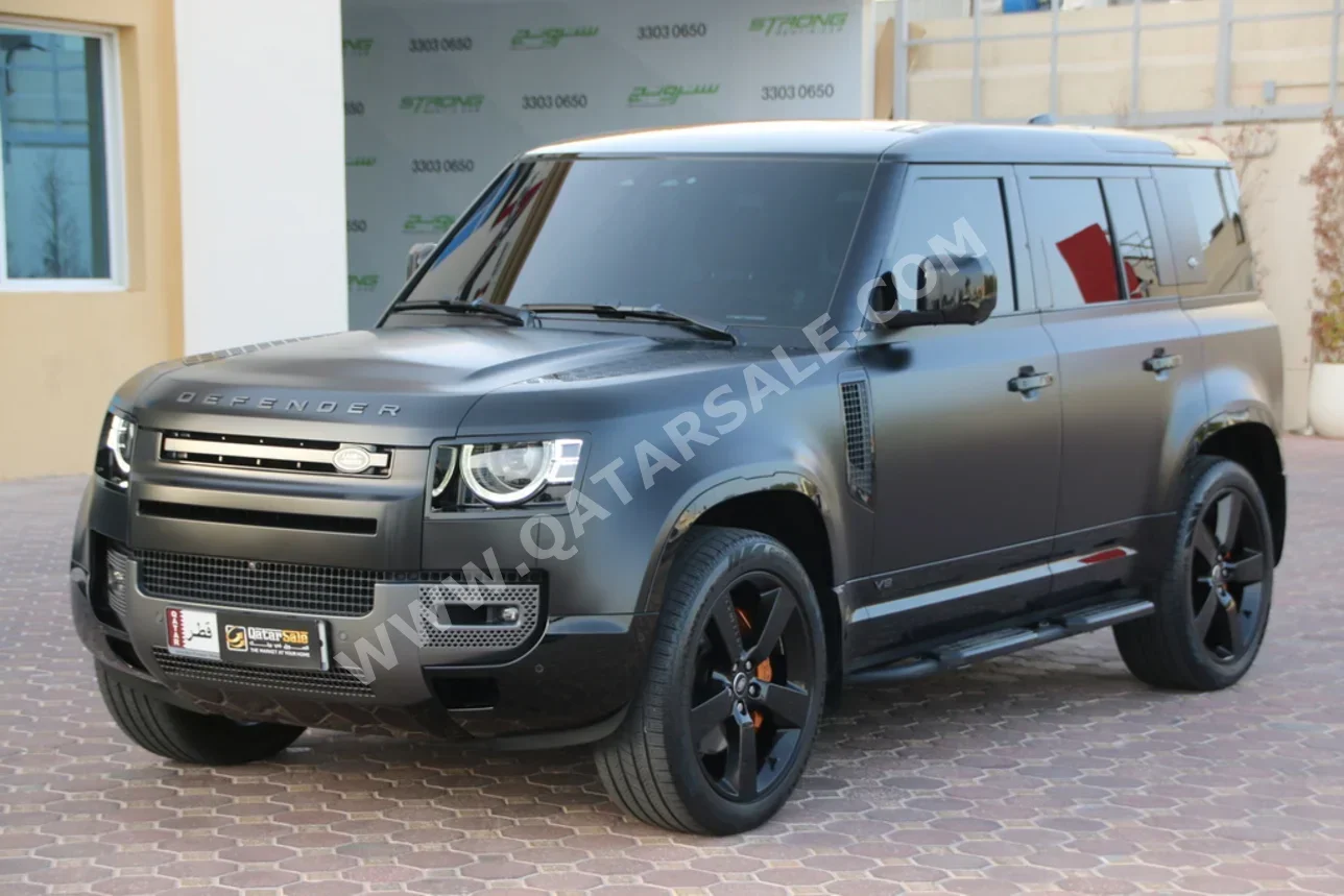 Land Rover  Defender  110  2023  Automatic  47,000 Km  8 Cylinder  Four Wheel Drive (4WD)  SUV  Black  With Warranty