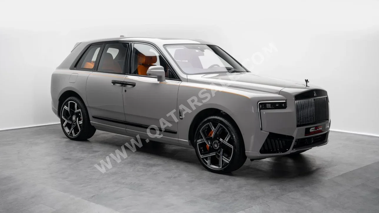 Rolls-Royce  Cullinan  Black Badge  2025  Automatic  39 Km  12 Cylinder  Four Wheel Drive (4WD)  SUV  Gray  With Warranty