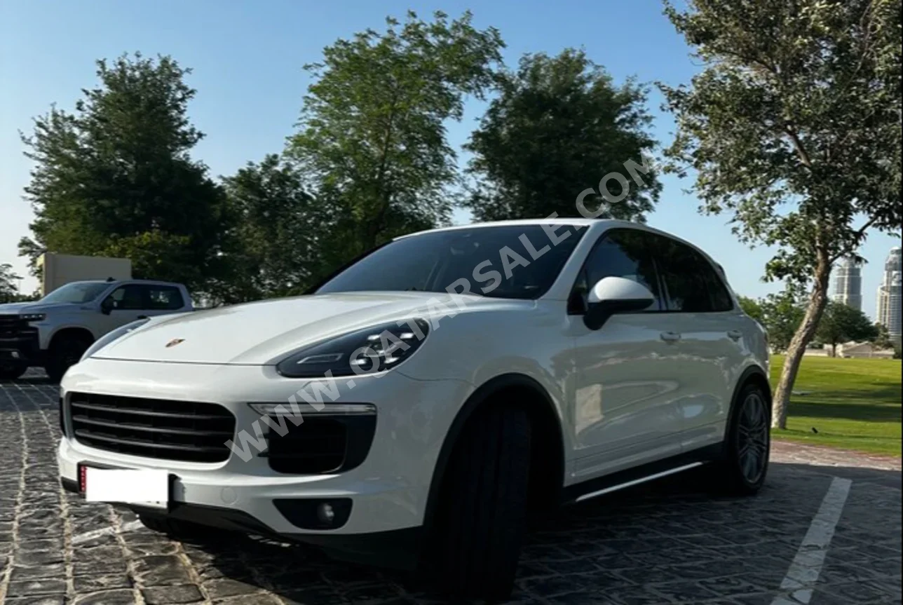Porsche  Cayenne  S  2015  Automatic  145,000 Km  6 Cylinder  Four Wheel Drive (4WD)  SUV  White  With Warranty