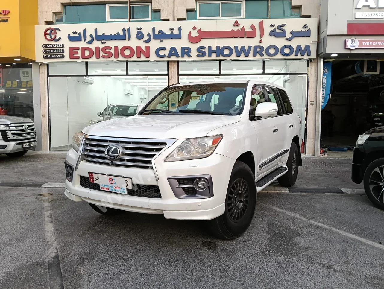 لكزس  ال اكس  570  2009  اوتوماتيك  400,000 كم  8 سلندر  دفع رباعي  اس يو في  أبيض