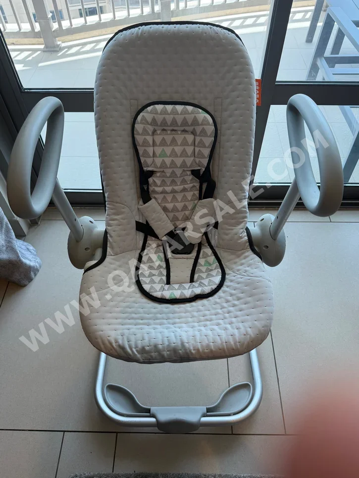 Baby seat / Bouncers and Swings