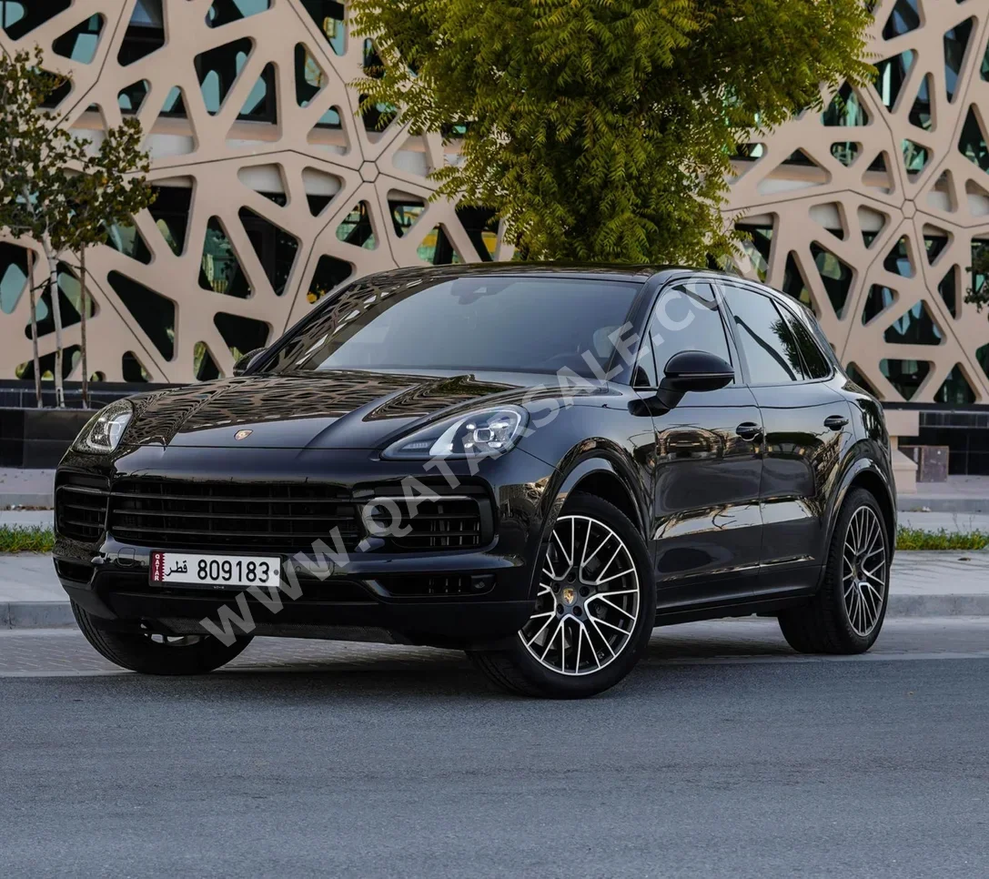 Porsche  Cayenne  S  2019  Automatic  39,000 Km  8 Cylinder  Four Wheel Drive (4WD)  SUV  Black  With Warranty