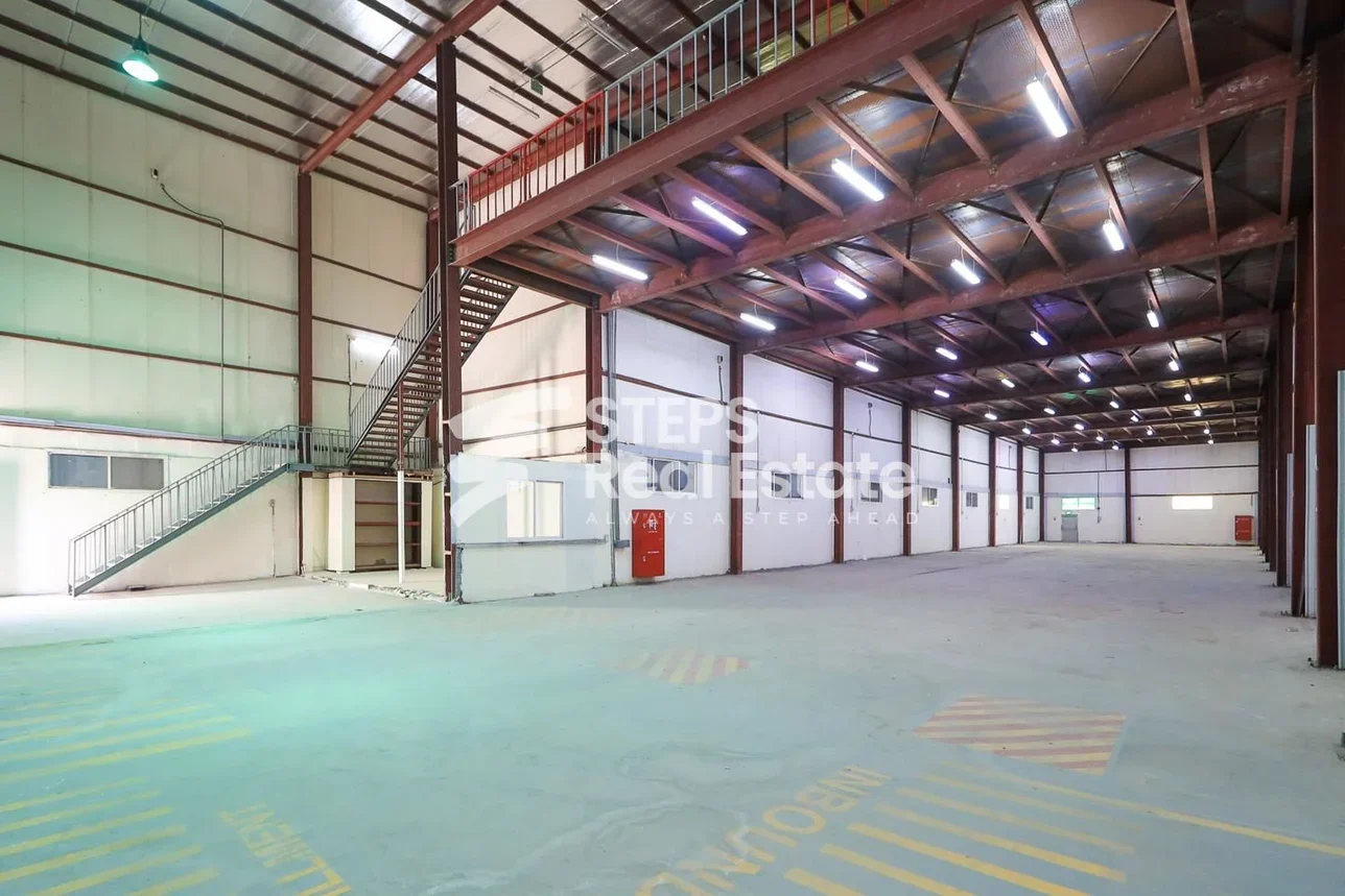 Warehouses & Stores - Al Rayyan  - Industrial Area  -Area Size: 1600 Square Meter
