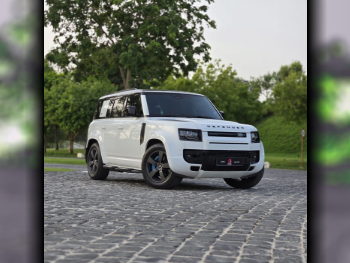 Land Rover  Defender  110  2023  Automatic  44,000 Km  6 Cylinder  Four Wheel Drive (4WD)  SUV  White  With Warranty