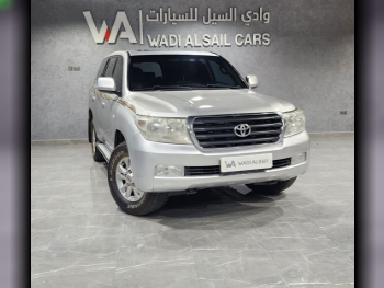 Toyota  Land Cruiser  GX  2010  Automatic  274,000 Km  6 Cylinder  Four Wheel Drive (4WD)  SUV  Silver