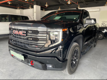 GMC  Sierra  AT4  2022  Automatic  70,000 Km  8 Cylinder  Four Wheel Drive (4WD)  Pick Up  Black  With Warranty
