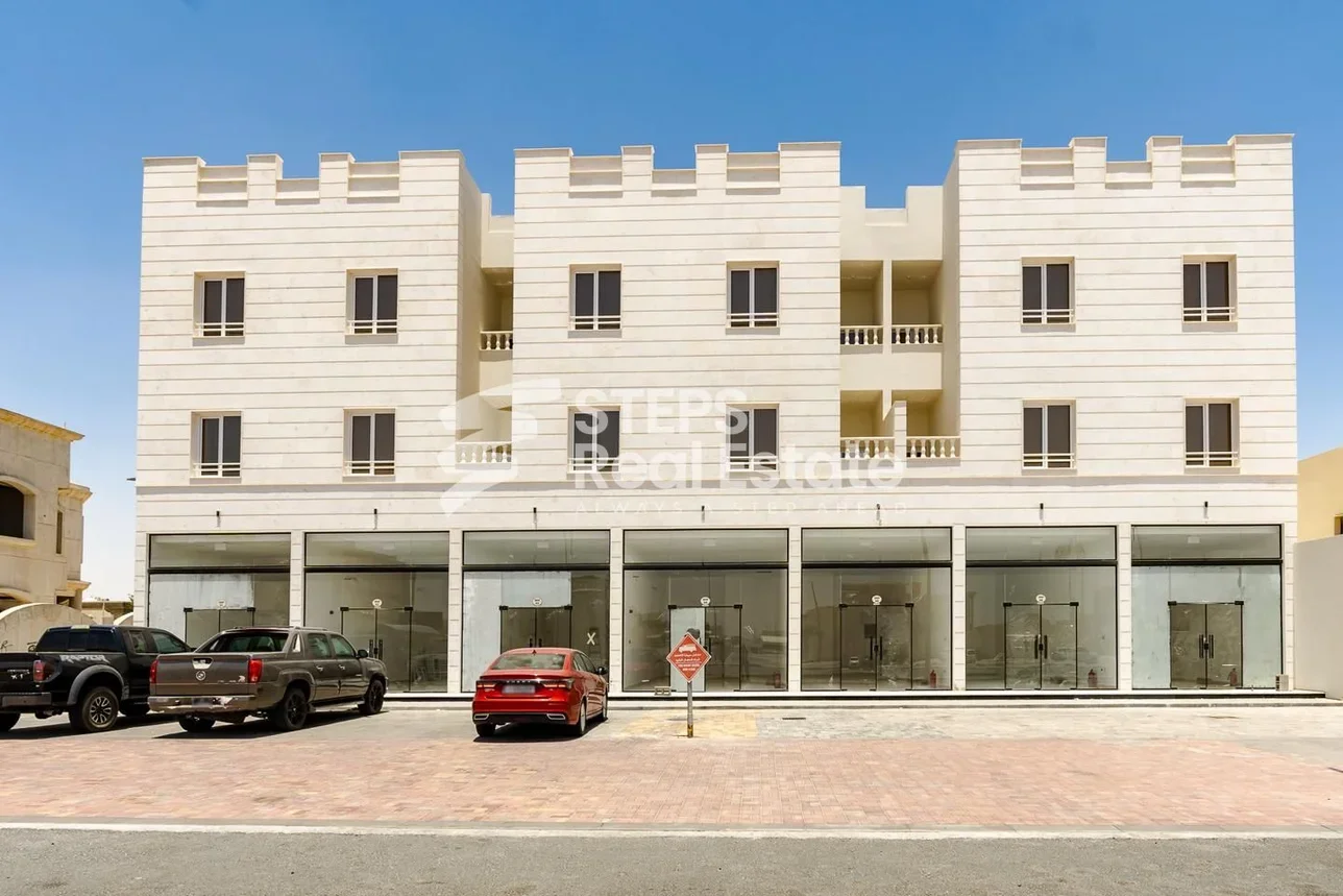 Commercial Shops - Not Furnished  - Al Daayen  For Rent  - Al Khisah
