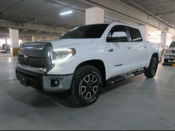 Toyota  Tundra  TRD  2019  Automatic  67,000 Km  8 Cylinder  Four Wheel Drive (4WD)  Pick Up  White  With Warranty