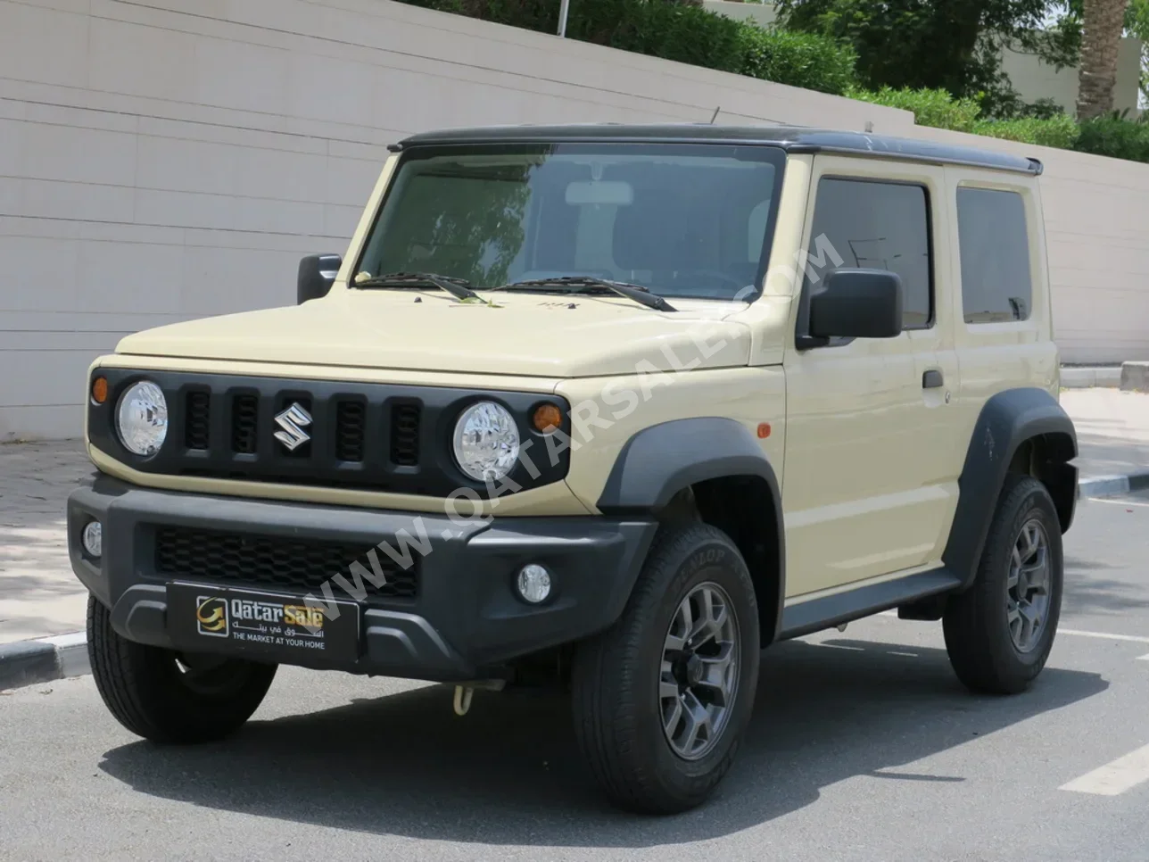 Suzuki  Jimny  2019  Automatic  15,000 Km  4 Cylinder  Four Wheel Drive (4WD)  SUV  Beige