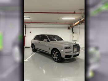 Rolls-Royce  Cullinan  Black Badge  2022  Automatic  12,000 Km  12 Cylinder  Four Wheel Drive (4WD)  SUV  Gray Nardo  With Warranty