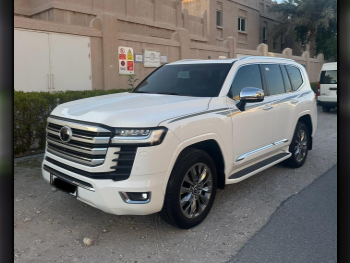 Toyota  Land Cruiser  VXR Twin Turbo  2024  Automatic  3,500 Km  6 Cylinder  Four Wheel Drive (4WD)  SUV  White  With Warranty