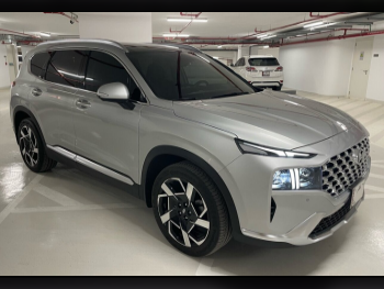 Hyundai  Santa Fe  Calligraphy  2024  Automatic  35,000 Km  6 Cylinder  All Wheel Drive (AWD)  SUV  Silver  With Warranty