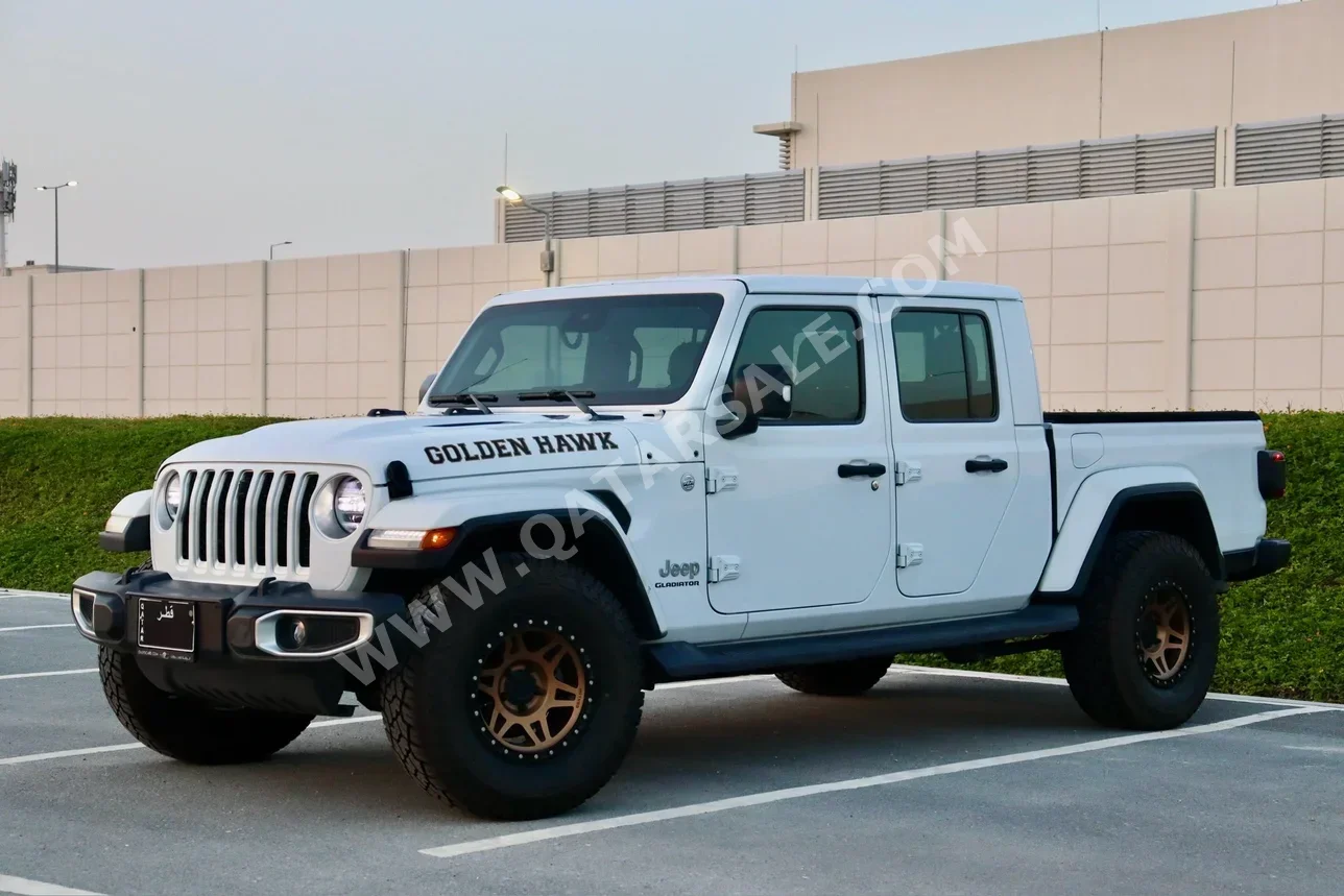 Jeep  Gladiator  Overland  2021  Automatic  57,000 Km  6 Cylinder  Four Wheel Drive (4WD)  Pick Up  White