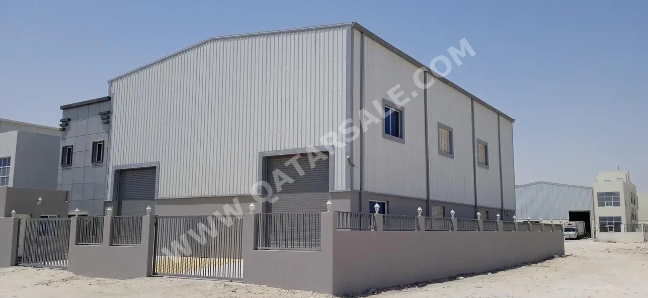 Warehouses & Stores - Al Wakrah  - Barkit Al Awamer  -Area Size: 1000 Square Meter